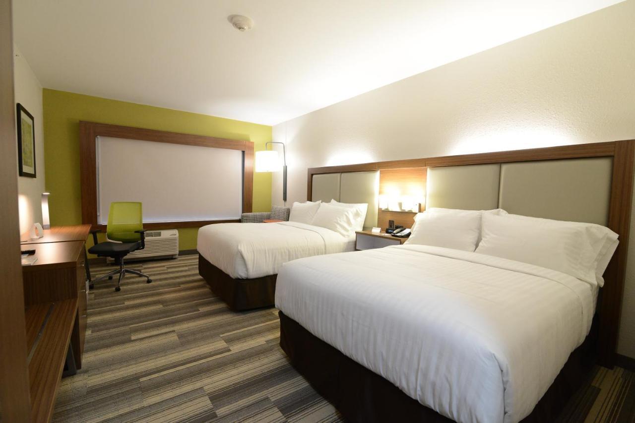 Holiday Inn Express & Suites Chicago North Shore - Niles By Ihg Экстерьер фото