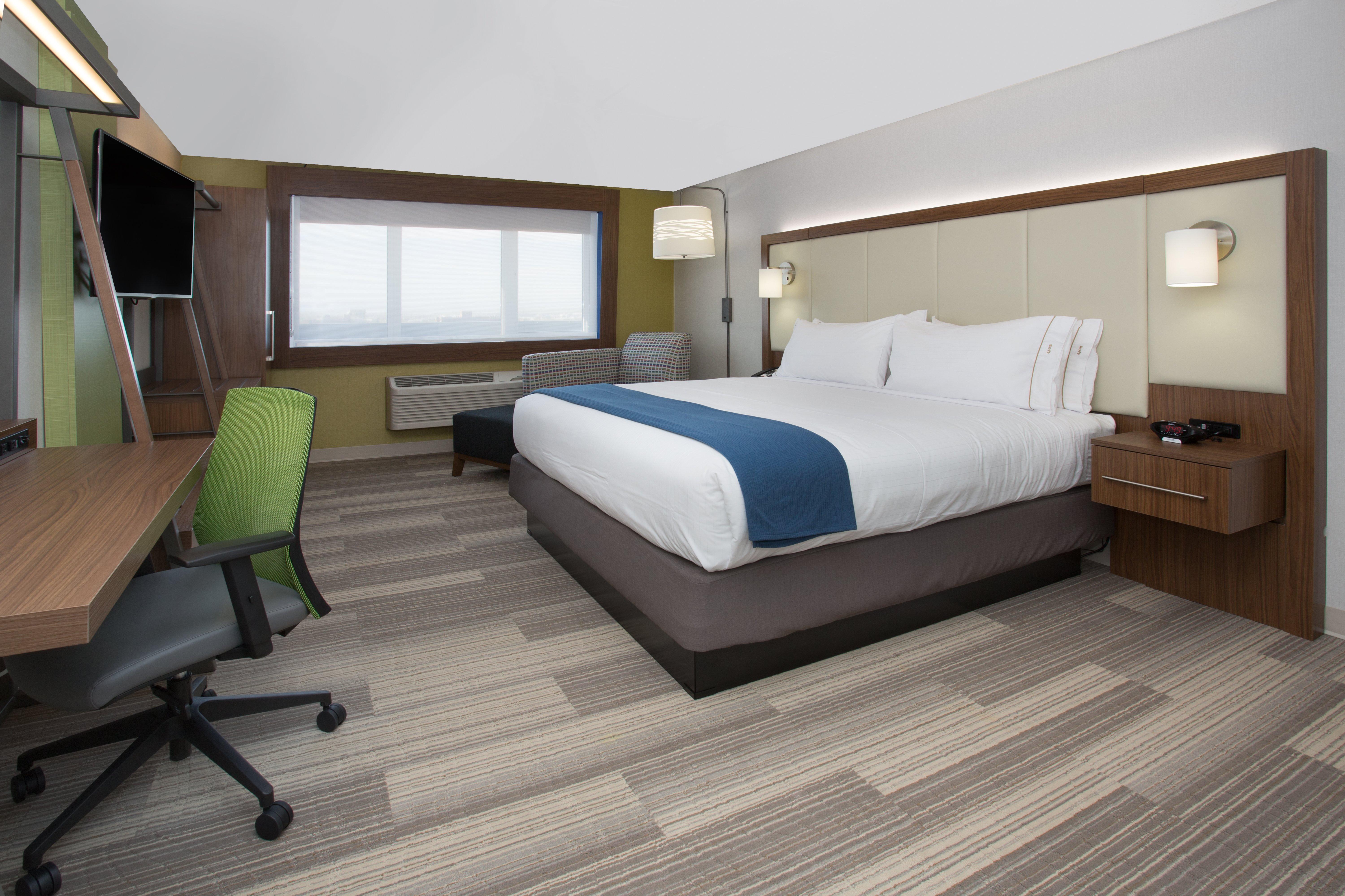 Holiday Inn Express & Suites Chicago North Shore - Niles By Ihg Экстерьер фото