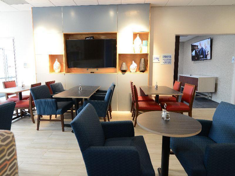 Holiday Inn Express & Suites Chicago North Shore - Niles By Ihg Экстерьер фото